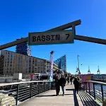 Apartamento Directly To Seafront Of Bassin 7 With Big Balcony And Free Parking *