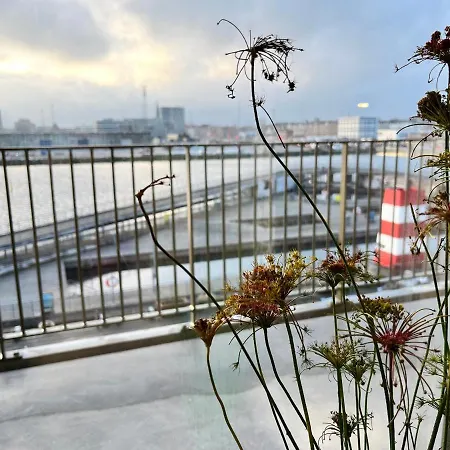 Directly To Seafront Of Bassin 7 With Big Balcony And Free Parking Apartment Aarhus